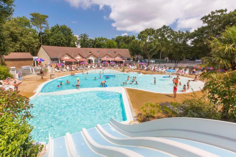 Camping Officiel Siblu Les Pierres Couchees サン・ブルヴァン・レ・パン エクステリア 写真