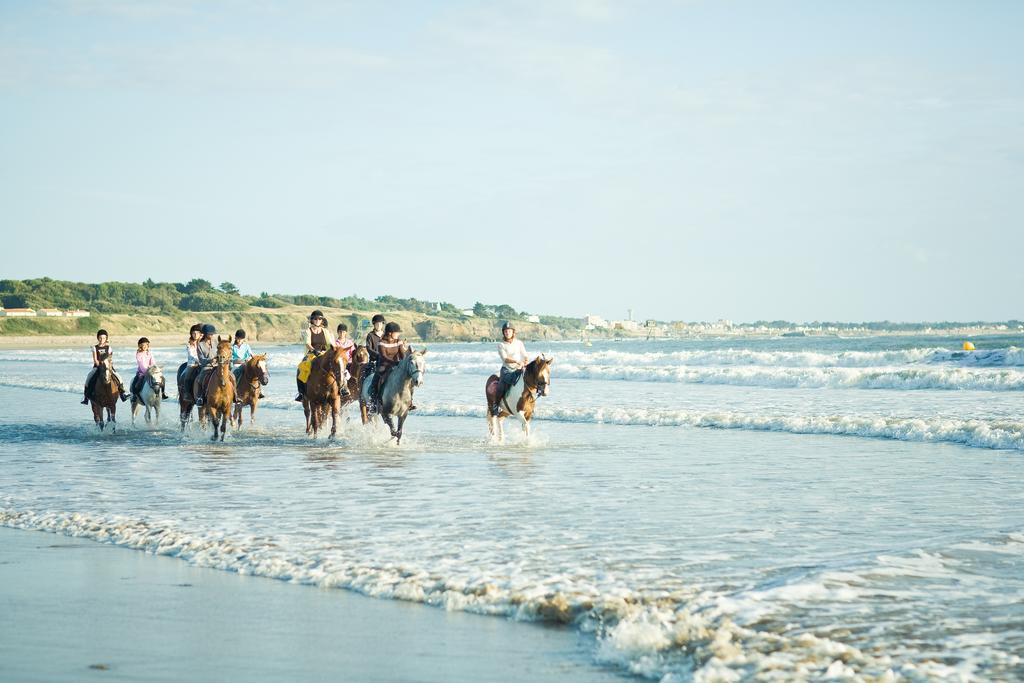 Camping Officiel Siblu Les Pierres Couchees サン・ブルヴァン・レ・パン エクステリア 写真