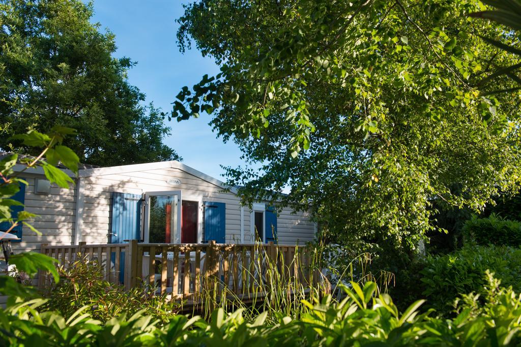 Camping Officiel Siblu Les Pierres Couchees サン・ブルヴァン・レ・パン エクステリア 写真