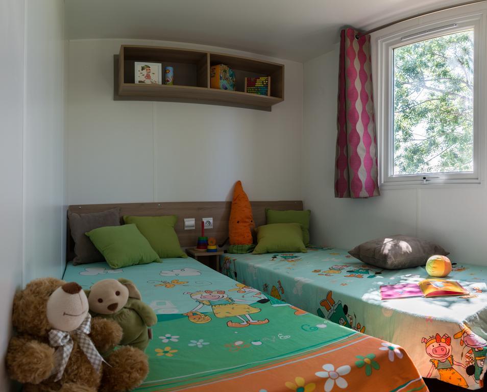 Camping Officiel Siblu Les Pierres Couchees サン・ブルヴァン・レ・パン 部屋 写真