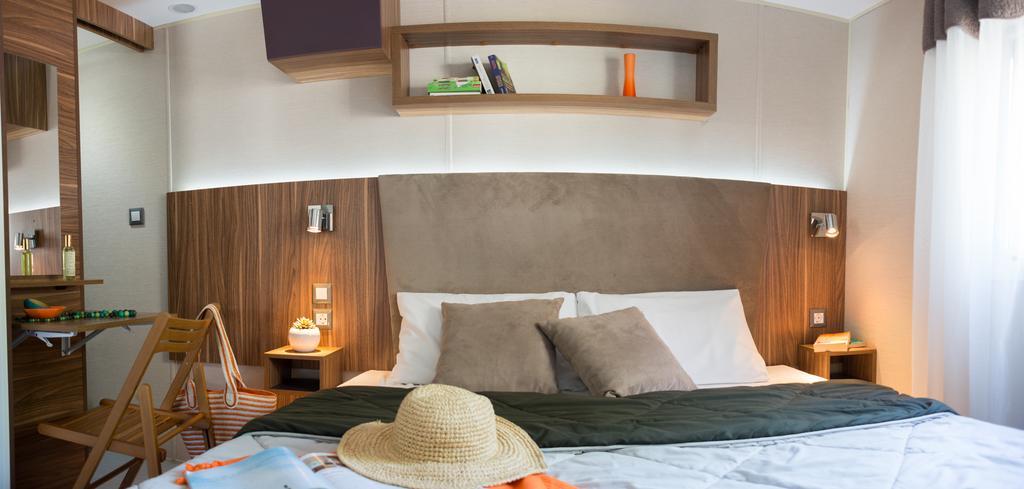 Camping Officiel Siblu Les Pierres Couchees サン・ブルヴァン・レ・パン エクステリア 写真